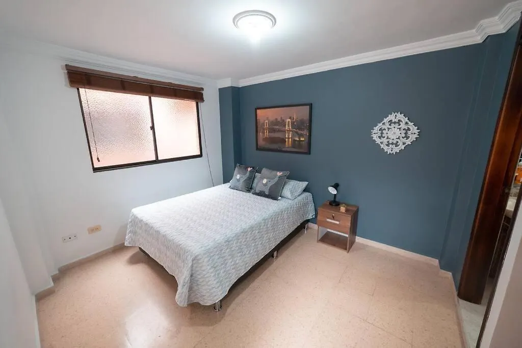 Apartamento Amoblado De 3 Habitaciones En Medellin Mlb301 contacts